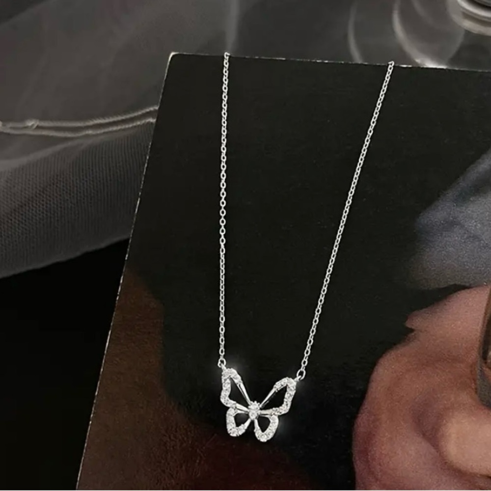 Minimalist Rhinestone Butterfly Pendant Necklace - Picture 3 of 4